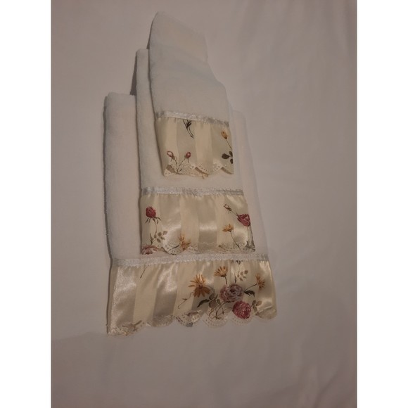 Decorative Towel Set Bathroom Decorative Towels - Picture 2 of 5